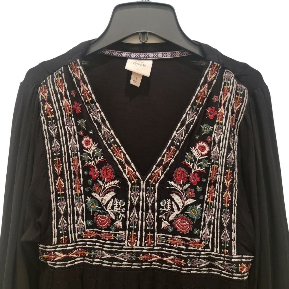 Knox Rose Small Boho Embroidered Peasant Cottage Floral Longsleeve‎ Flowy Top - Picture 3 of 12